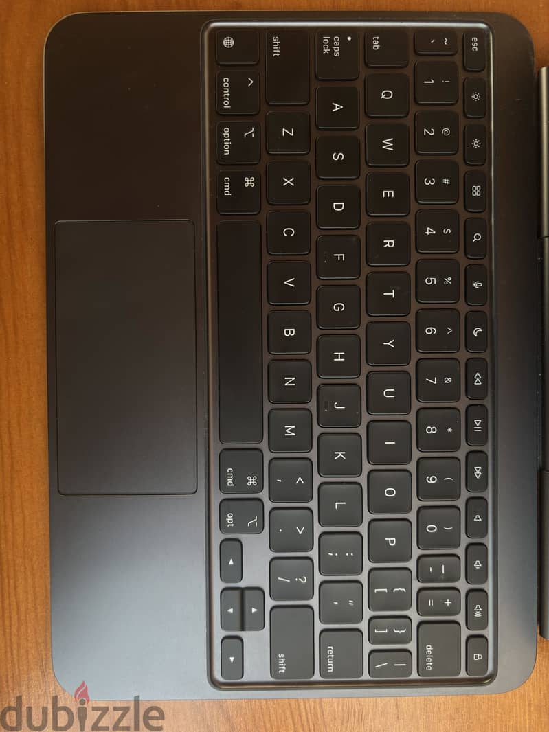Ipad 11 inch m4 Magic Keyboard 1