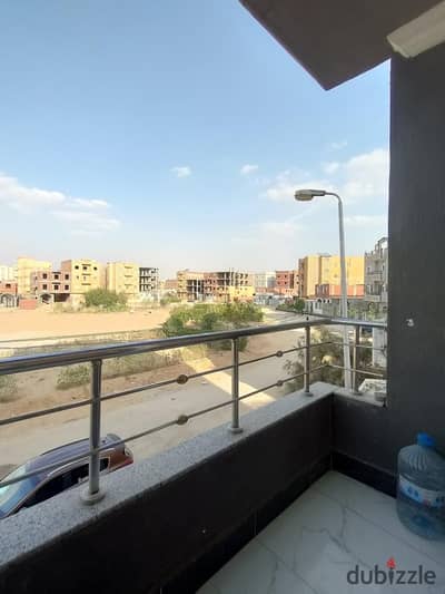 Apartment for rent, empty, three rooms in neighborhood 16, required 3500