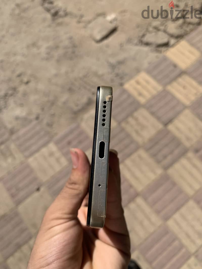Realme 13 4