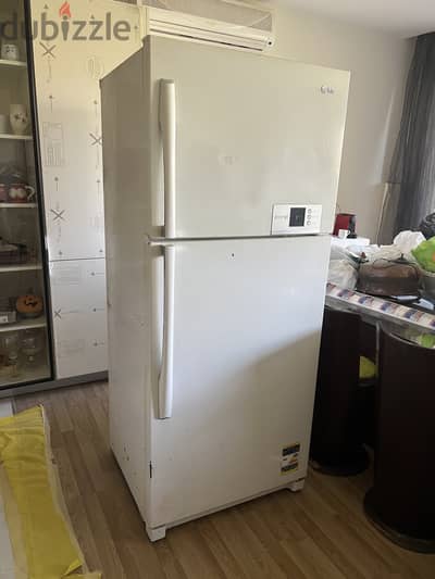 LG 458L Top-Mount Refrigerator - Excellent Condition
