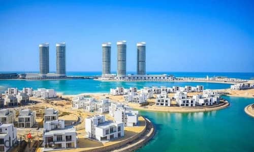 لسرعة البيع شالية ارضي بجاردن علي البحر مباشرة متشطب بالكامل تشطيب فندقي استلام فوري ع الفرش بكمبوند مزارين في العلمين الجديده