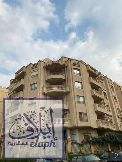 روف قانوني 228م للبيع متشطبه على السكن  – ناصية على فيلات النرجس – خطوات من مسجد فاطمة الشربتلي – موقع استثنائي بالتجمع الخامس