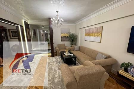 شقة فاخرة للبيع بالفرش – 215م  فيو مباشر على عباس العقاد – مدينة نصر