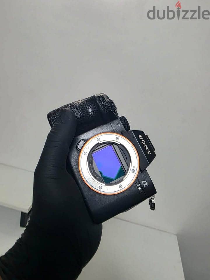 Sony a7iii + Viltrox 20mm/f2.8 + 2 memory cards 6