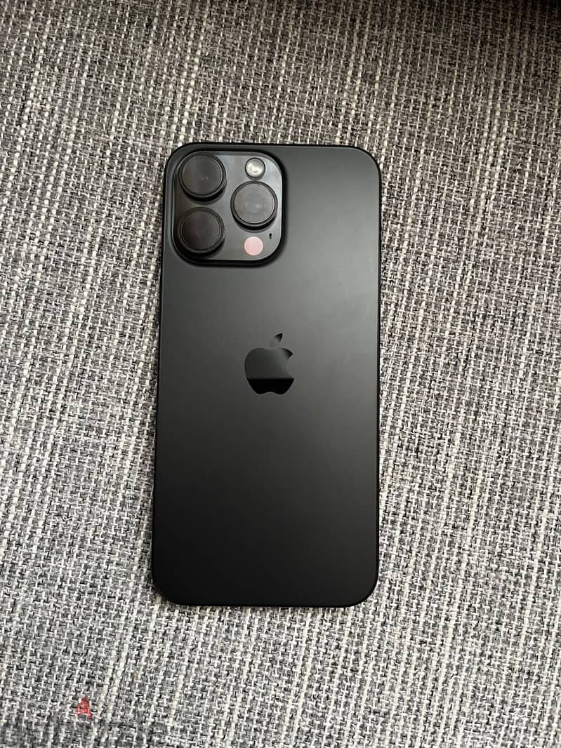 Apple - iPhone 15 Pro Max 2