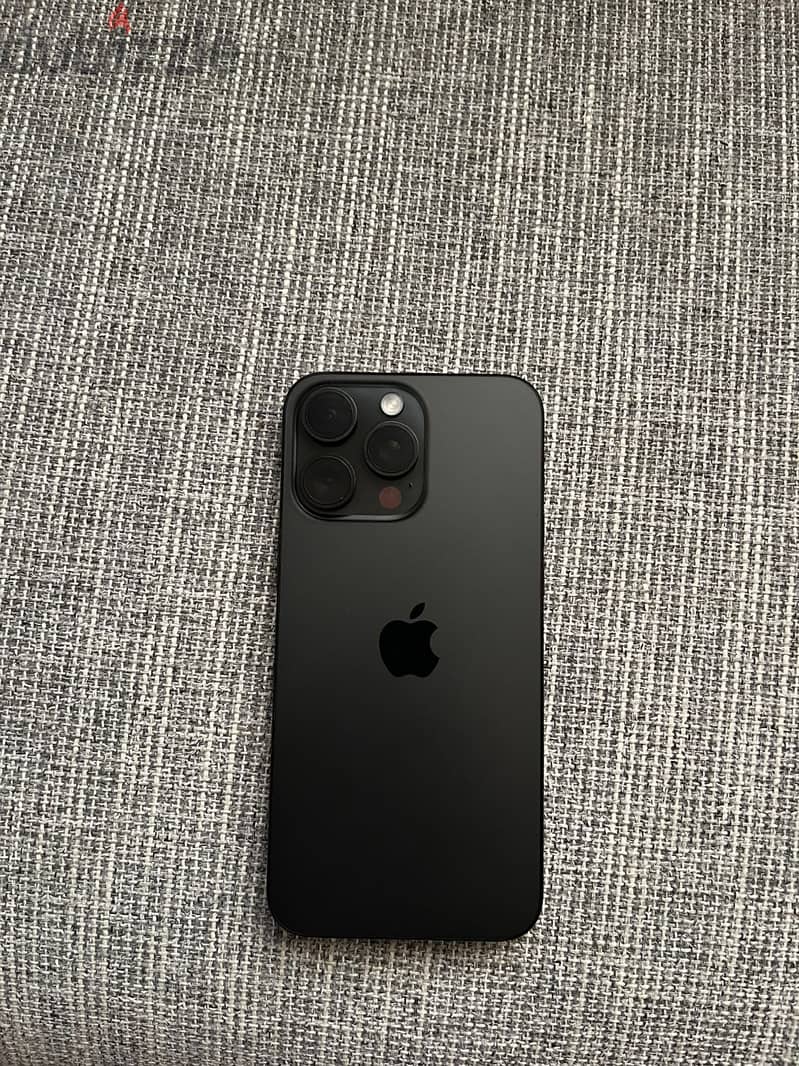 Apple - iPhone 15 Pro Max 4