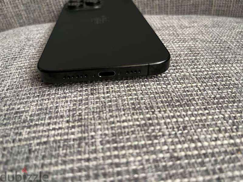 Apple - iPhone 15 Pro Max 5