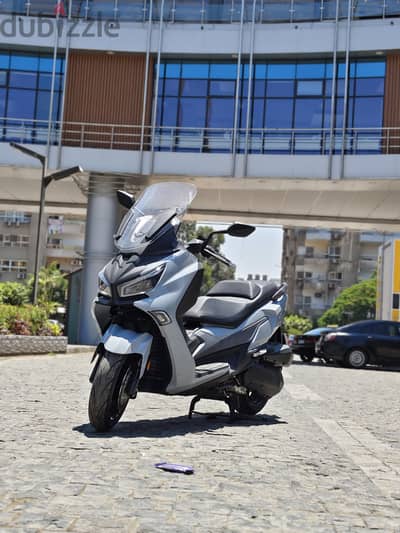 sym joy max 300