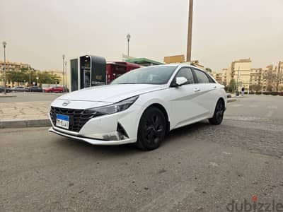 Hyundai Elantra 2021
