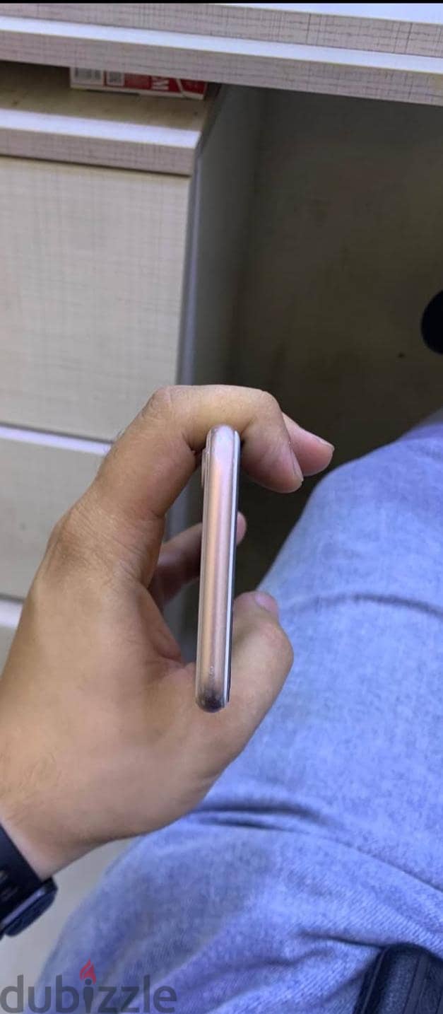 Apple - iPhone 8 1
