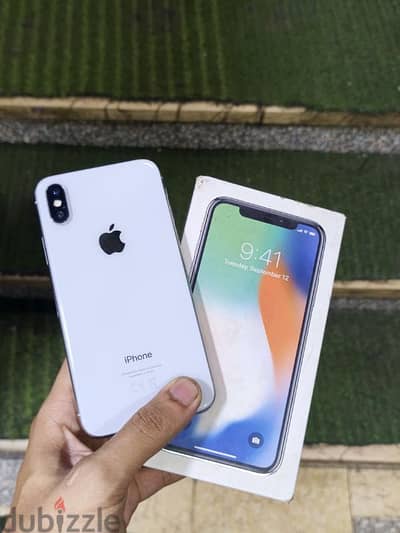 إيفون x مساحة ٢٥٦ بطاريه ١٠٠% بالعلبه