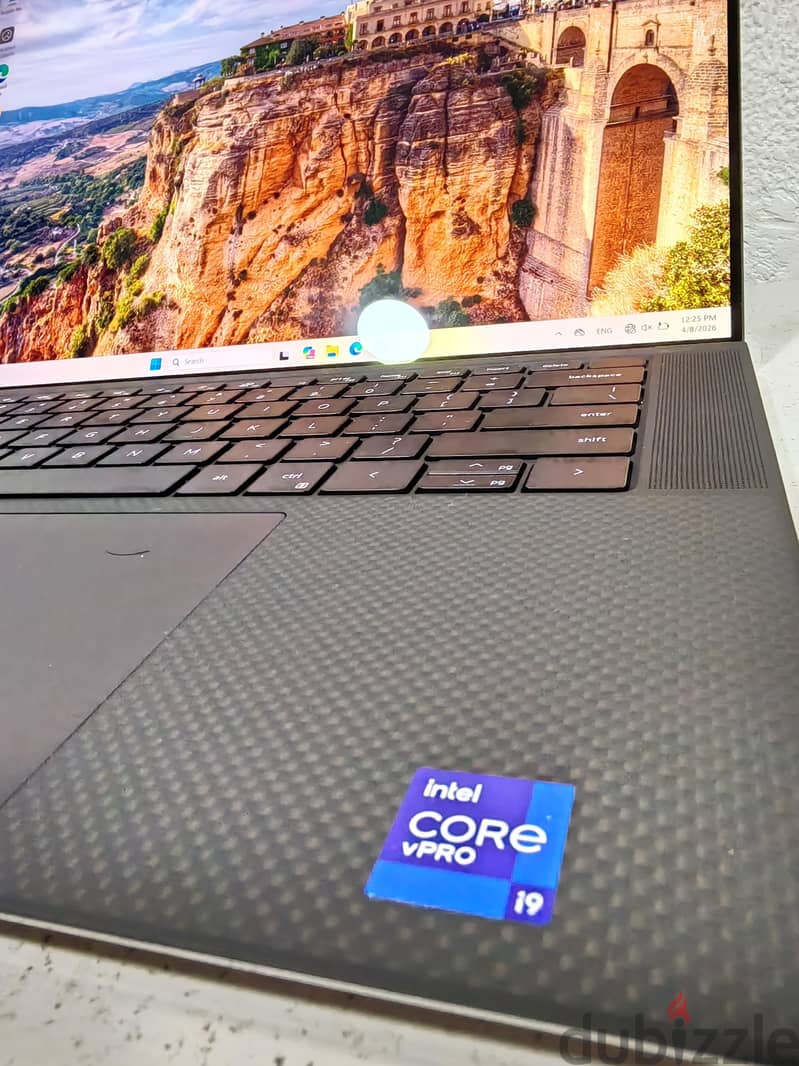 Dell Precision 5560 4K i9 6