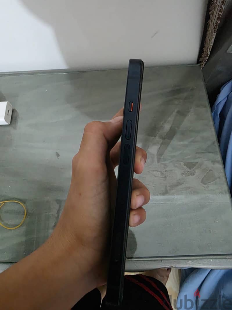 Apple - iPhone 13 1