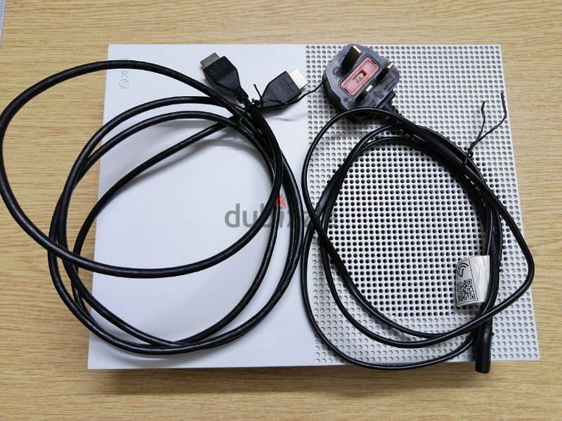 Xbox one s 3