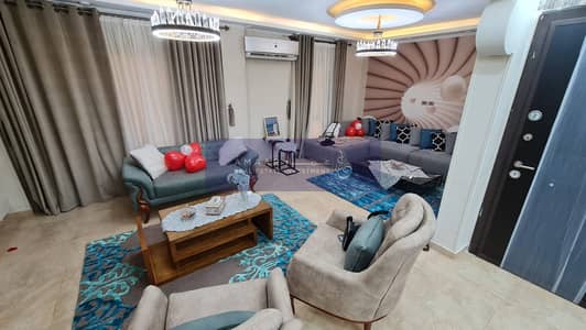 شقة سكنية للبيع في كامب شيزار – 135م²