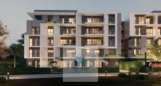 Apartment for sale, 176 sq m, Terrace Compound, heart of Sheikh Zayed City, next to Arkan Palm 205, prime location and a great deal.