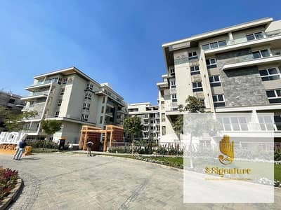 For sale iVilla Garden ready for immediate occupancy, close to the lake at a bargain price and in a prime location in Mountain View iCity