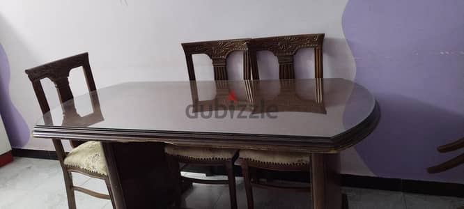 ترابيزة سفره و ٦ كراسي