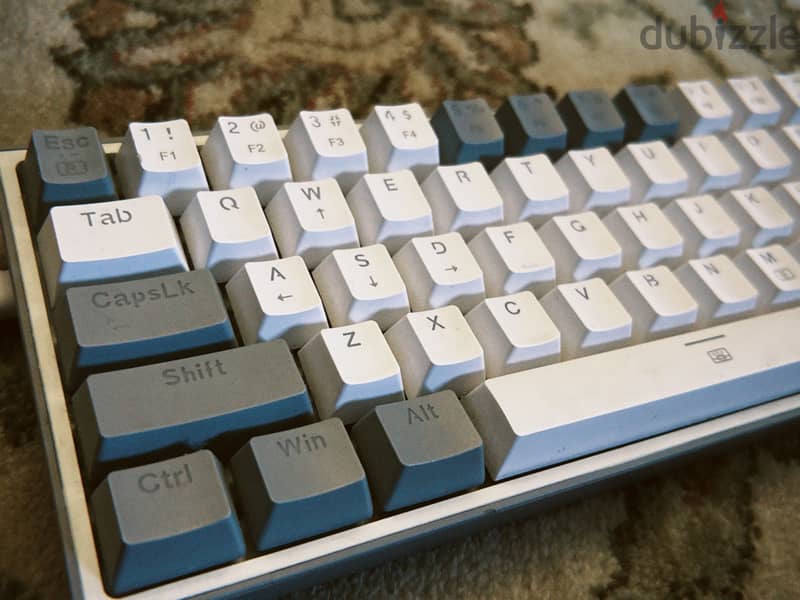 Redragon keyboard Red Switch 60% 1