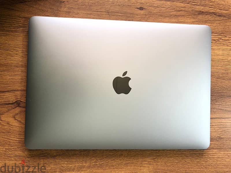 MacBook Pro 13-inch (2019) 3
