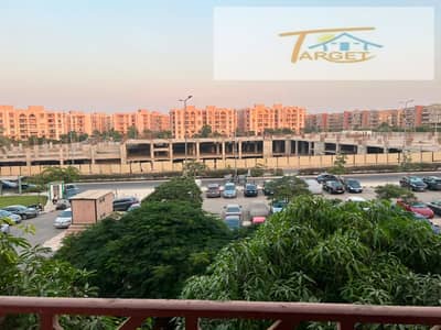 فرصة للسكن والاستثمار شقة 110 م موقع مميز جدا والسعر لقطه