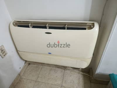 للبيع تكييف Carrier 2.25 HP كونسول حائطي/أرضي، بحالة جيدة ويعمل بكفاءة