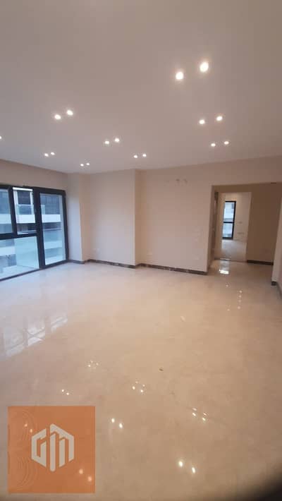 شقة أول سكن بتشطيب مودرن للإيجار في فيليت سوديك