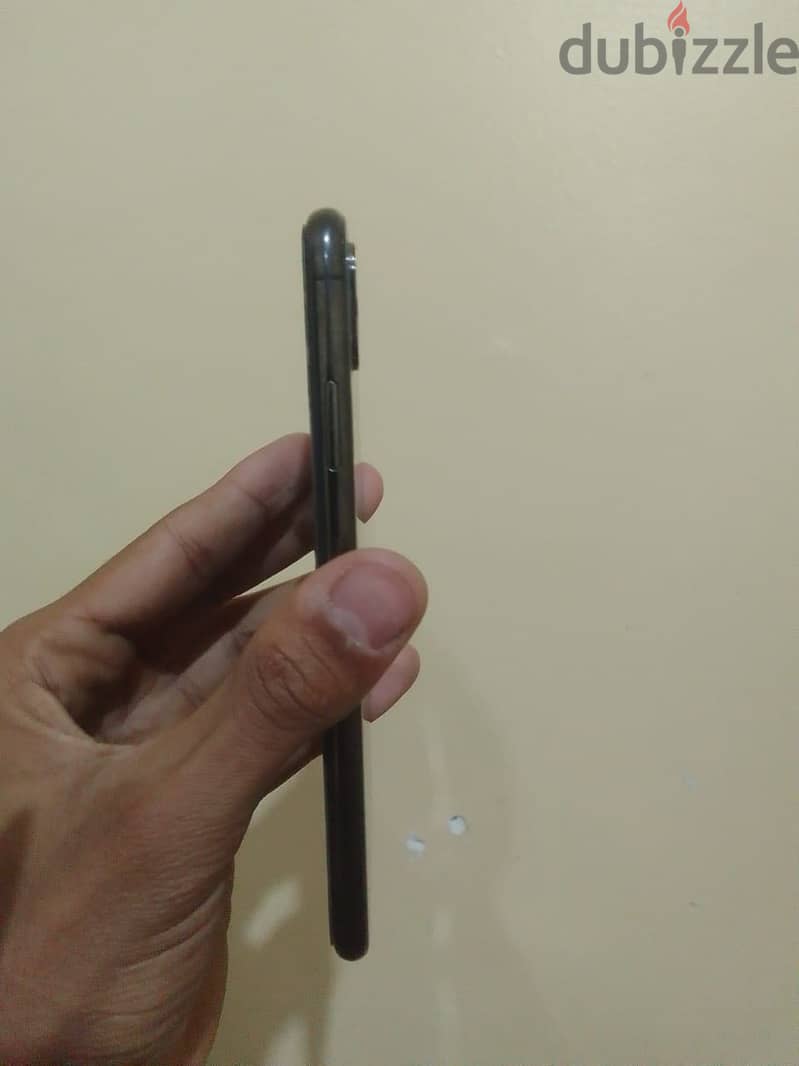 Apple - iPhone XS Max 1