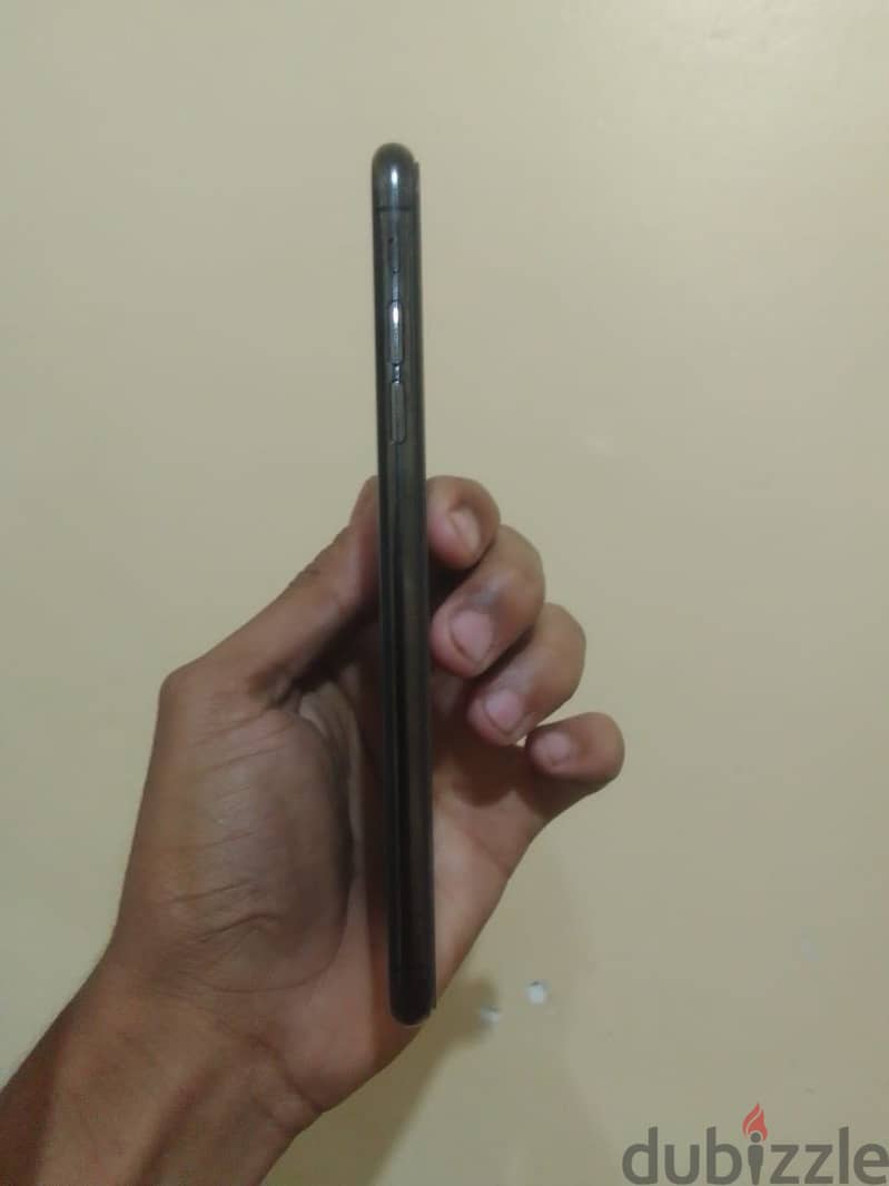 Apple - iPhone XS Max 3