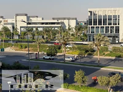 شقة للايجار المفروش 116م فيو الايست هب مباشر