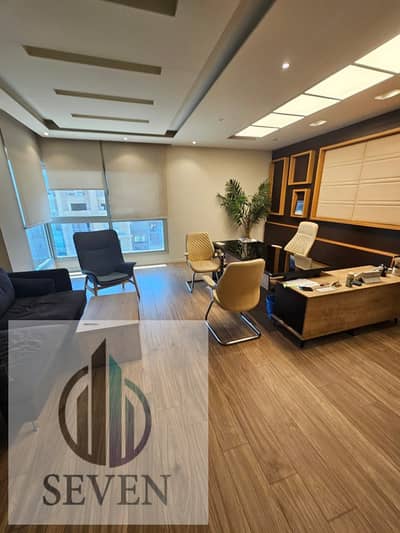 *Ultra-modern office for rent, 200 sq. m at Rehana Plaza, the most prestigious administrative building in Zahraa El Maadi, prime location*