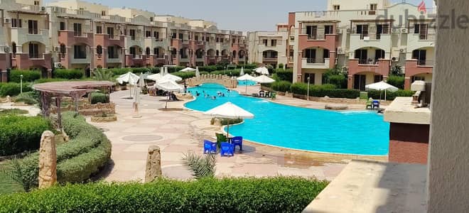 شاليه ايجار بقريه لاسرينا العين السخنه ثلاث غرف وإثنين حمام