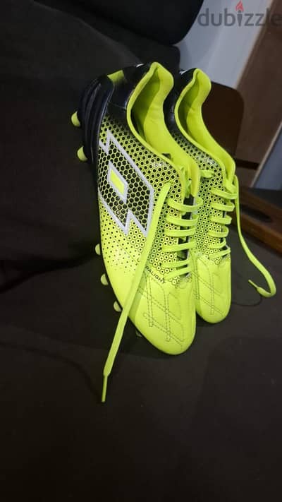 Lotto Spider 200 LGH FG Original - جديدة