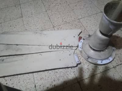 مروحة سقف للبيع