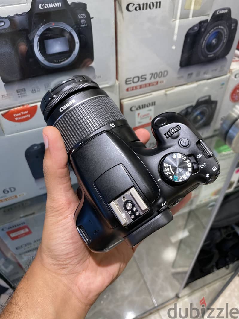 Canon 1300D 1