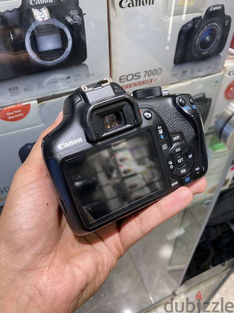 Canon 1300D 3