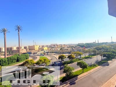 شقة للبيع 137م B3 فيو مفتوح ع ثاوث بارك شامل الفرش والاجهزه