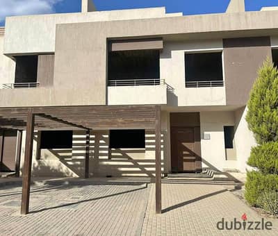 فيلا  توين هاوس استلام فوري في كمبوند جولف اكستنشن بجوار نيو جيزة