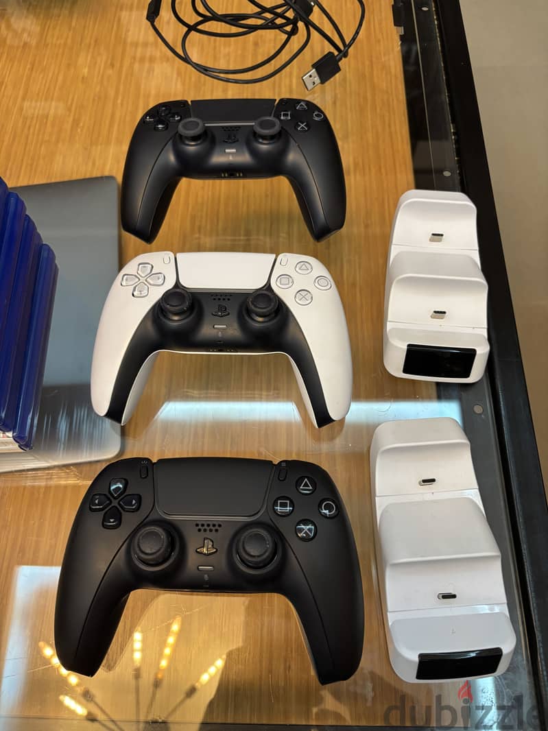 Ps5 controller and games 1