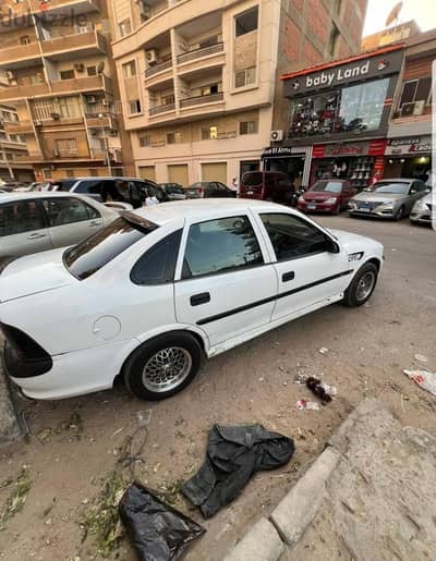 أوبل فيكترا 1997