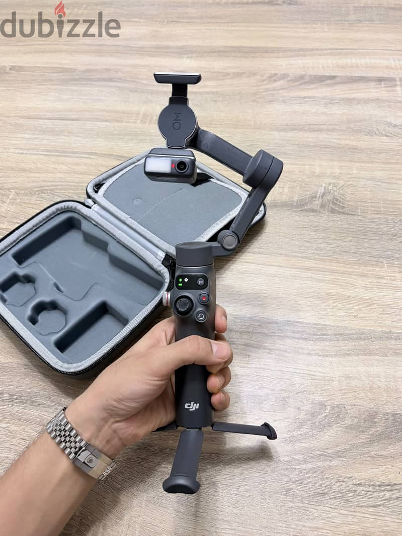 DJI Osmo Mobile 7P Gimbal with Multifunctional Module 7th gen 1
