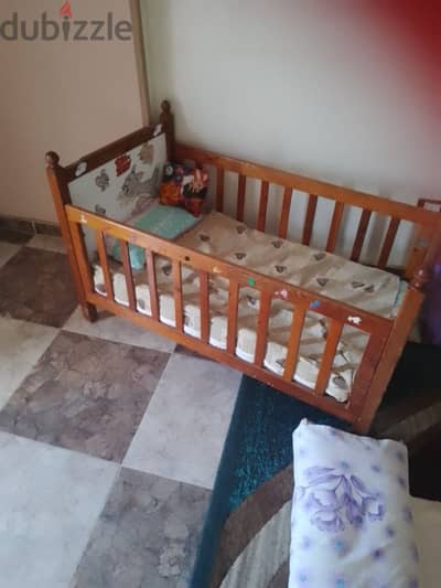 سرير اطفال
