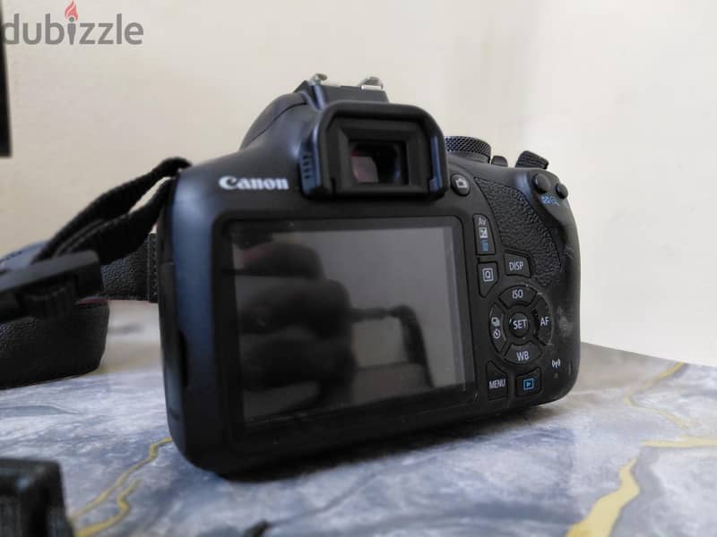 Canon 2000D 5