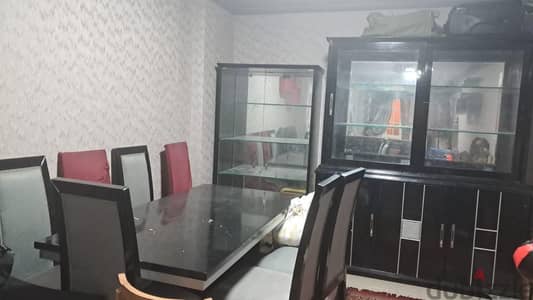 سفرة جديدة بحالة ممتازة خشب زان بدون اي عيوب