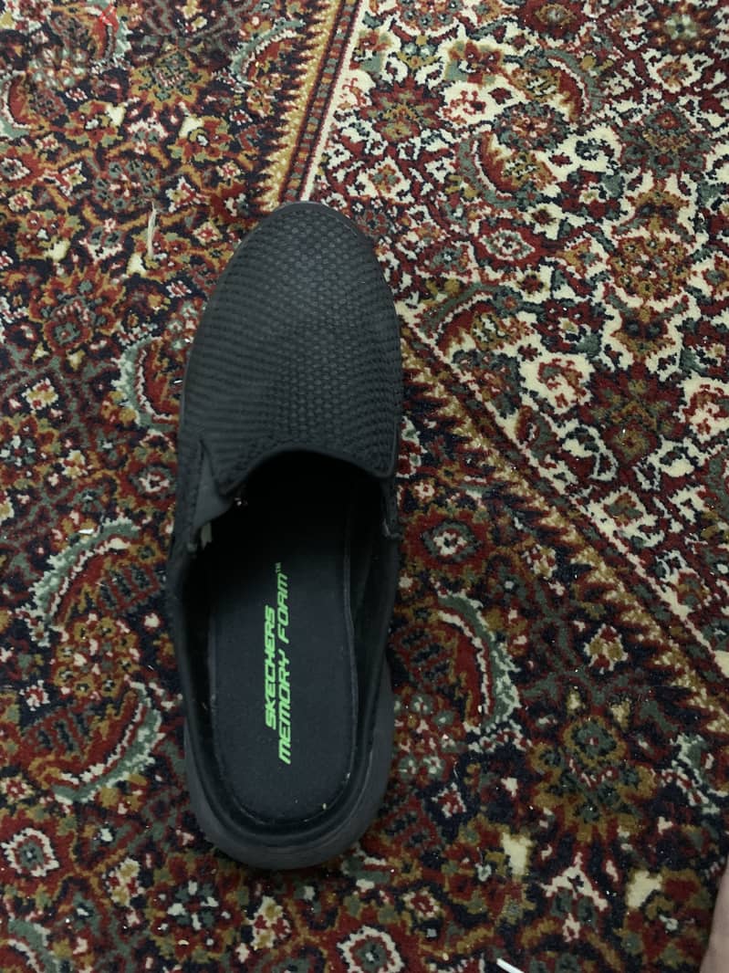 Skechers sneakers 3