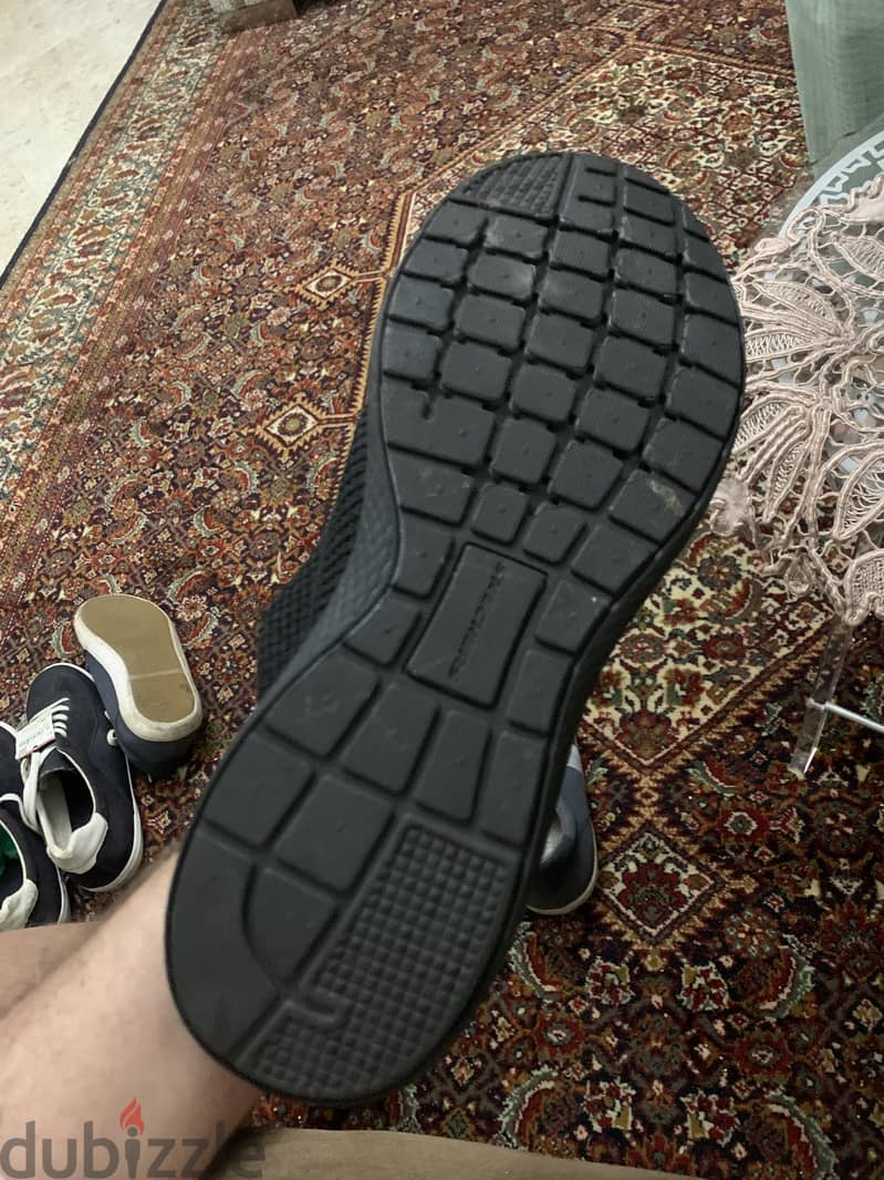 Skecher memory foam size 45 3