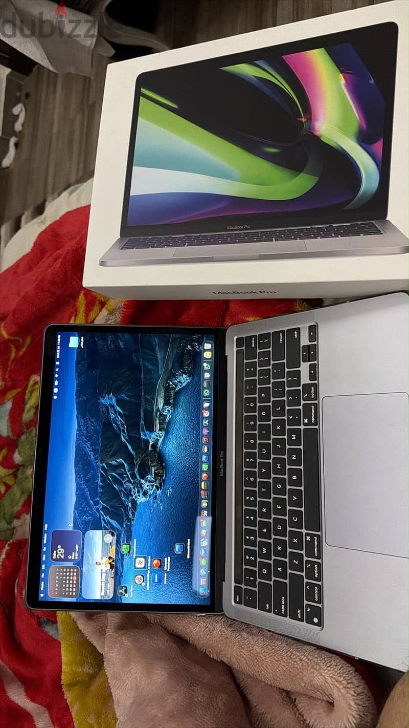 Mac book pro 13 inch Model2020 1