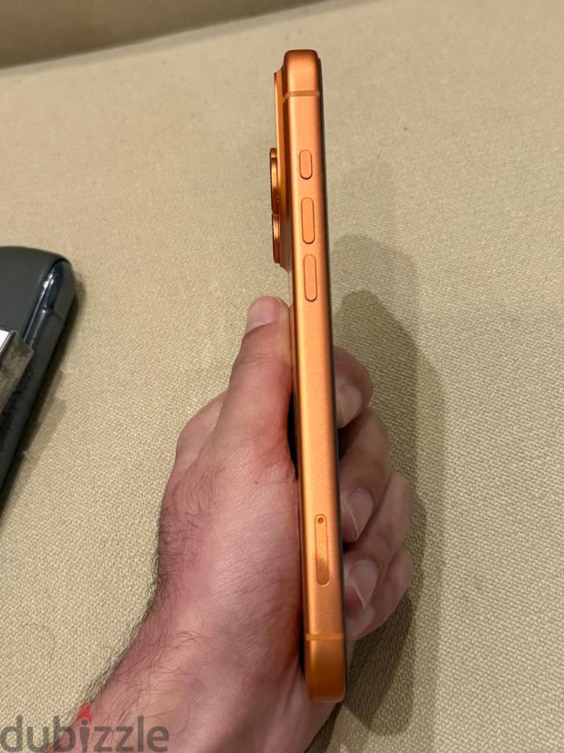 Apple - iPhone 17 Pro Max 1