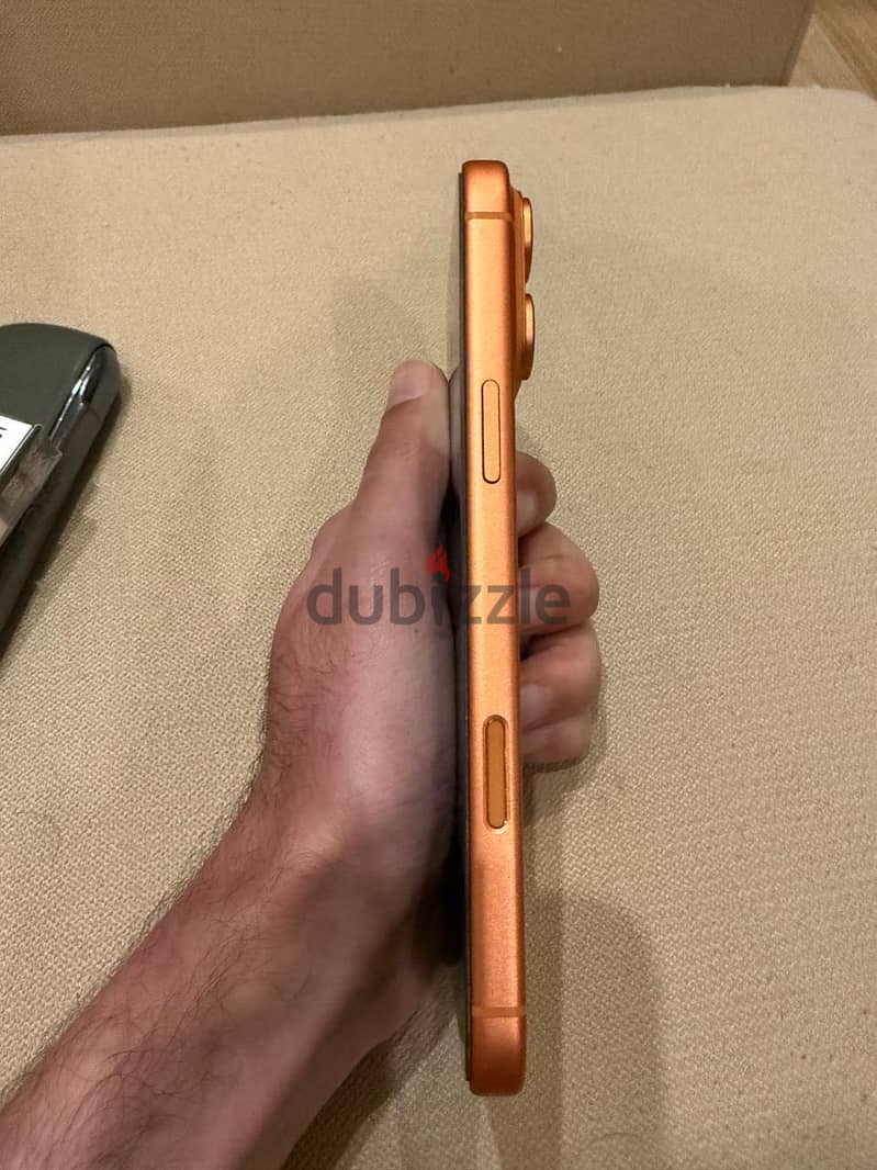 Apple - iPhone 17 Pro Max 2