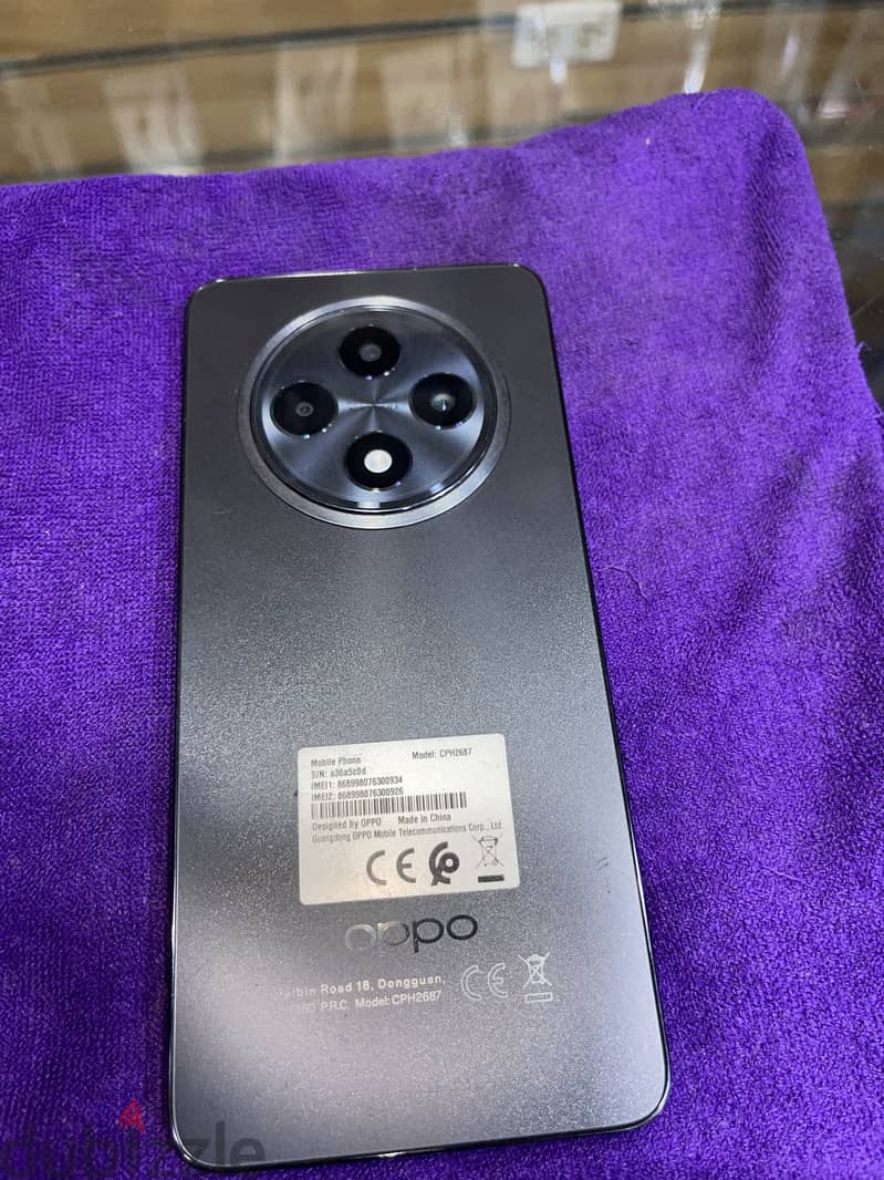 OPPO Reno12 F 2